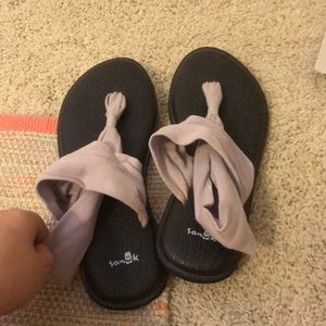 Sanuk Sandals size 8 in color lavender